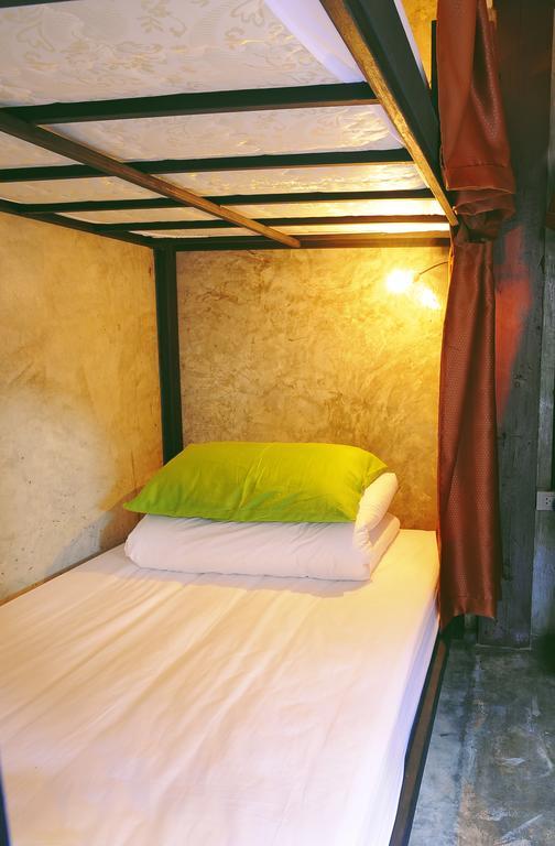 Manon Hostel Chiang Mai Exterior photo