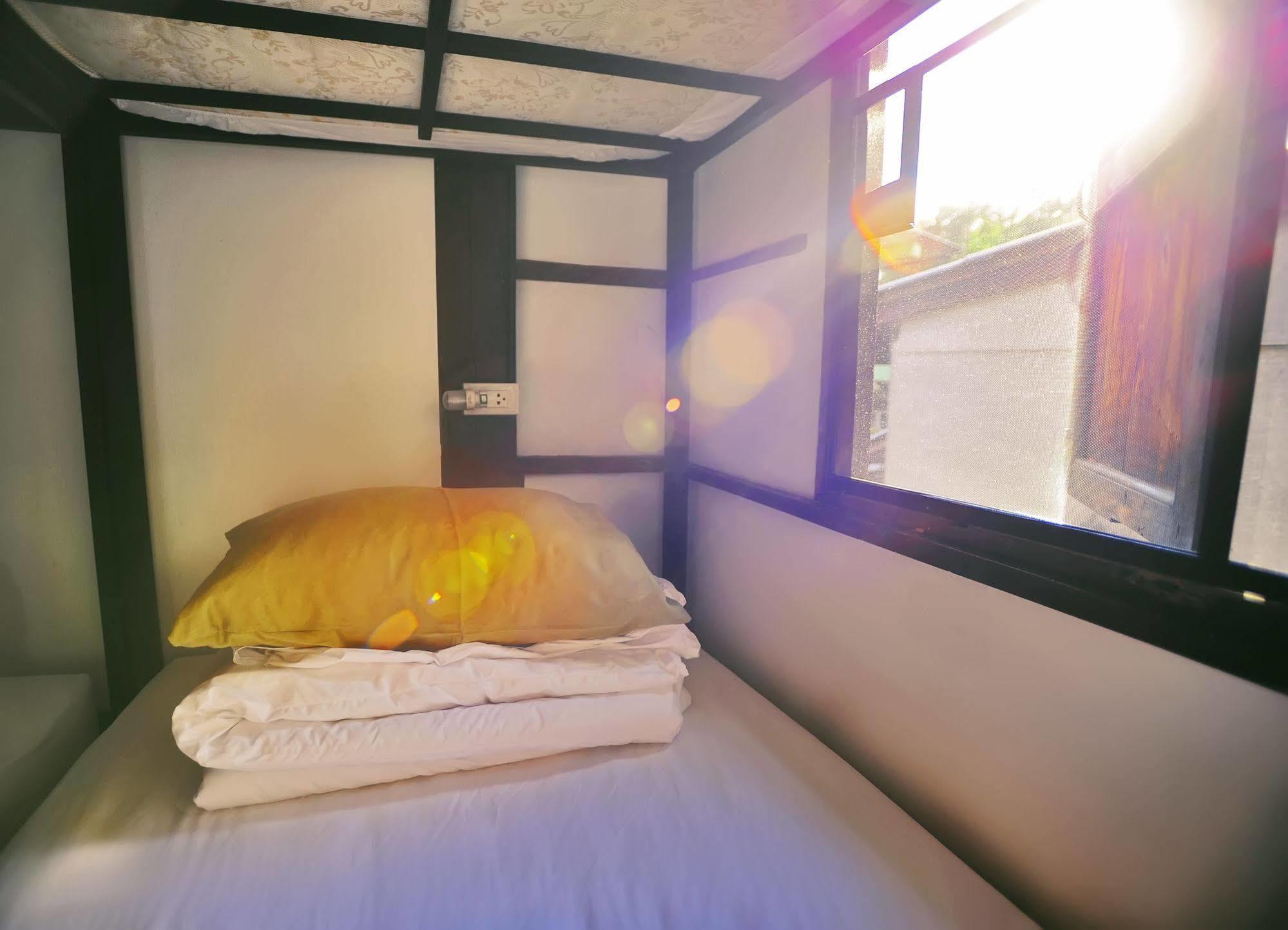 Manon Hostel Chiang Mai Exterior photo